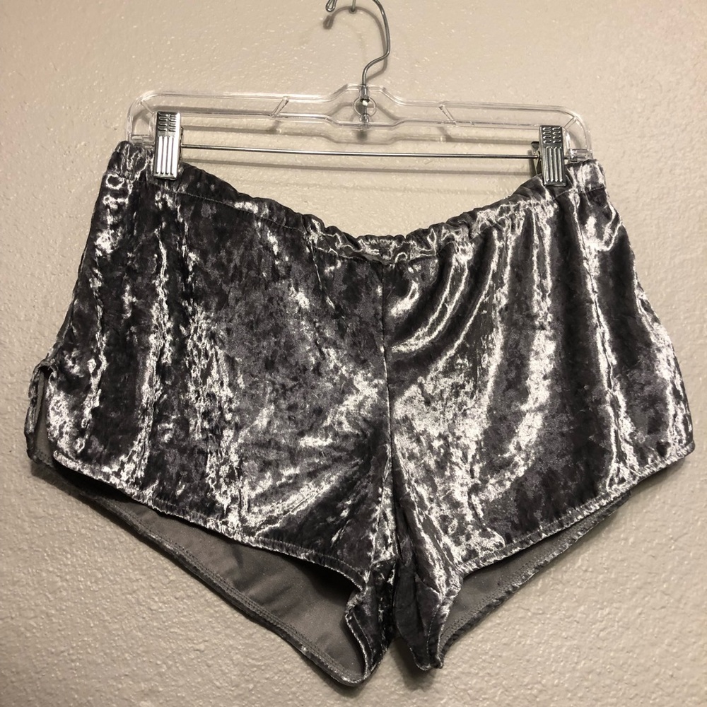 Jessica Simpson crushed velvet silver shorts